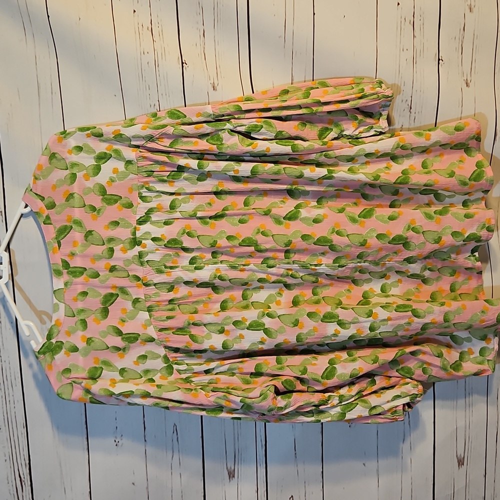 crown & ivy Pink and Green Leaf‎ Print Blouse  Size Medium - Picture 5 of 8